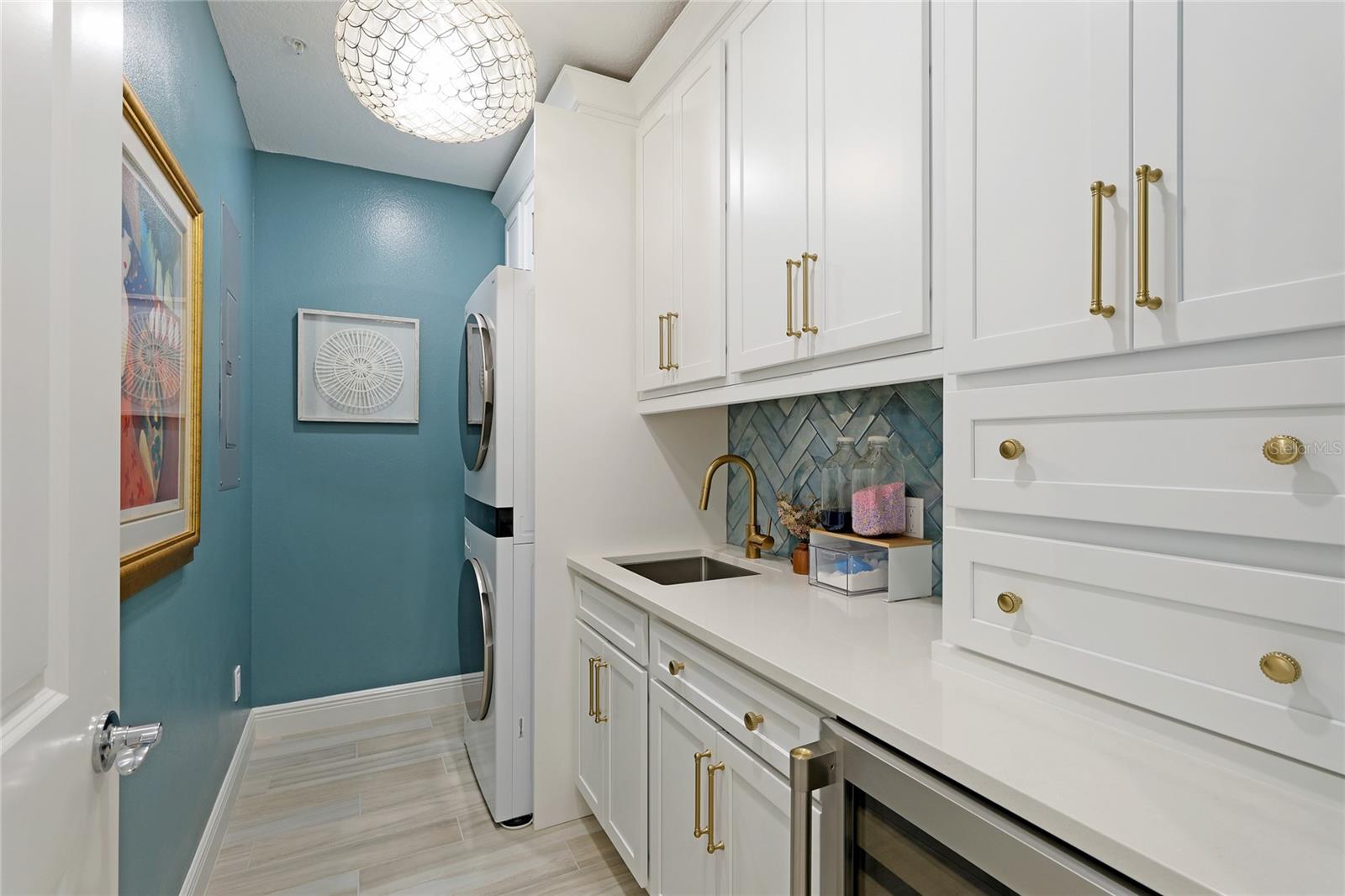 WATERFRONT AT MAIN STREET PH 2 - Residential Lease