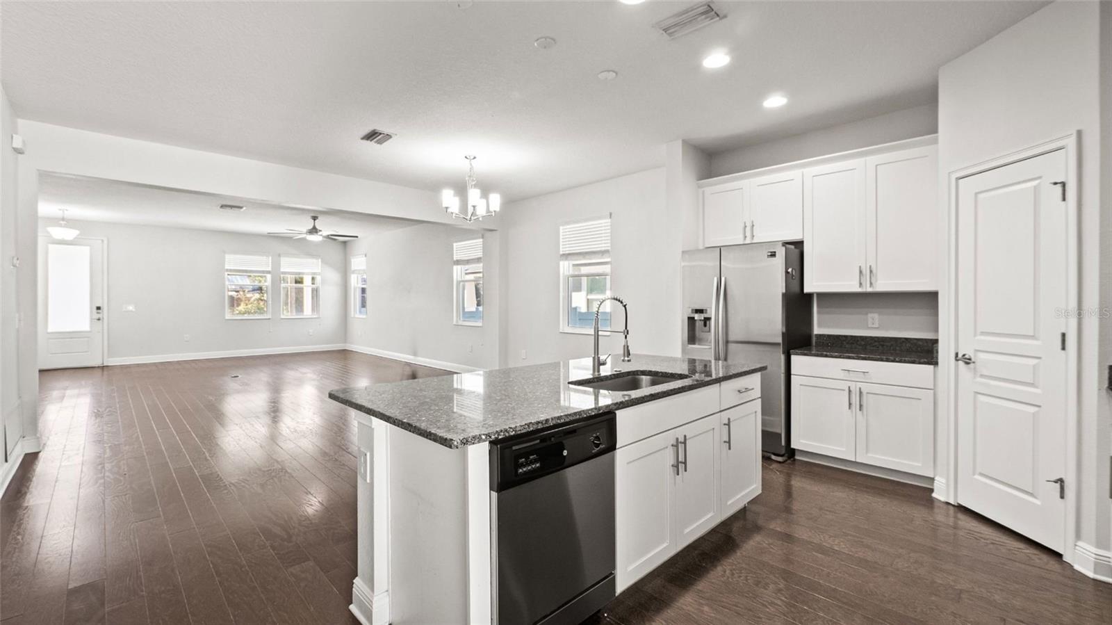 ROBLES SUB OF S 160 FT OF W 14 - Residential