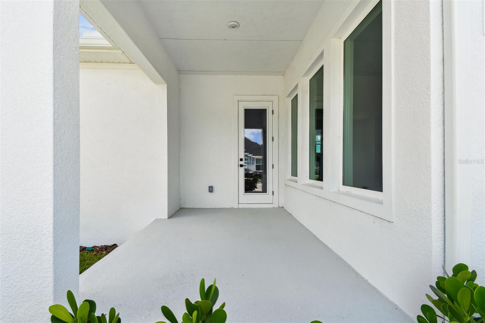 EMERALD LANDING AT WATERSIDE - Residential