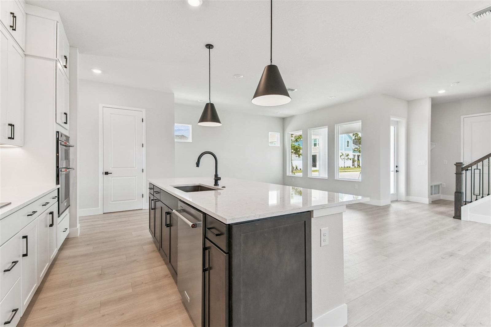 EMERALD LANDING AT WATERSIDE - Residential