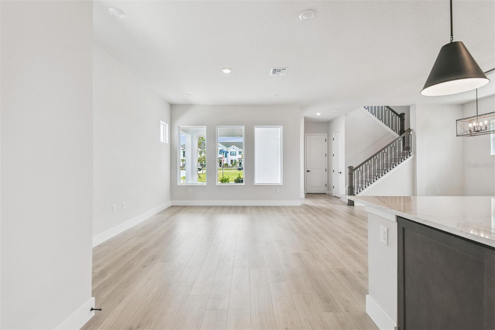 EMERALD LANDING AT WATERSIDE - Residential