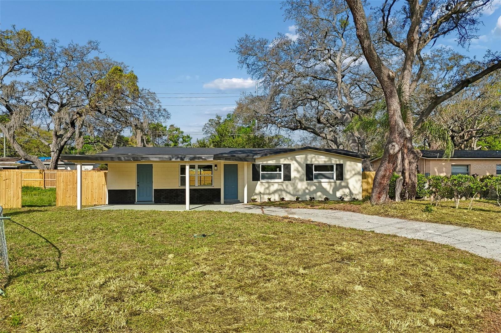 POINSETTIA VILLAGE - Residential