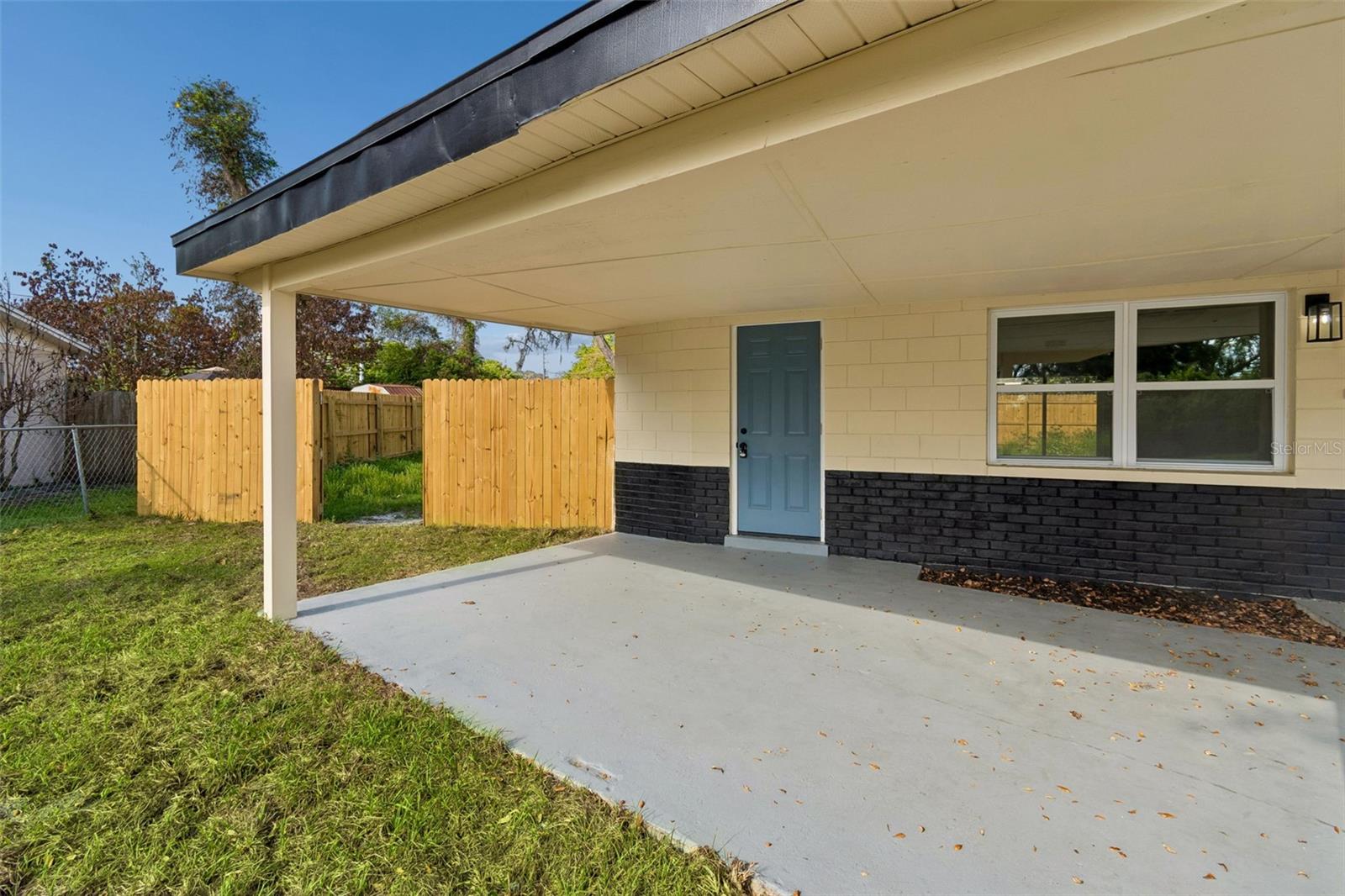 POINSETTIA VILLAGE - Residential