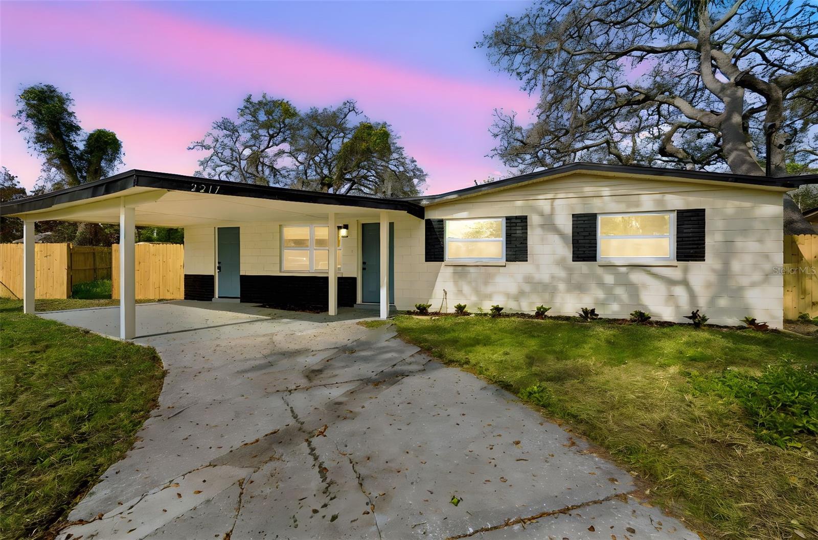 POINSETTIA VILLAGE - Residential