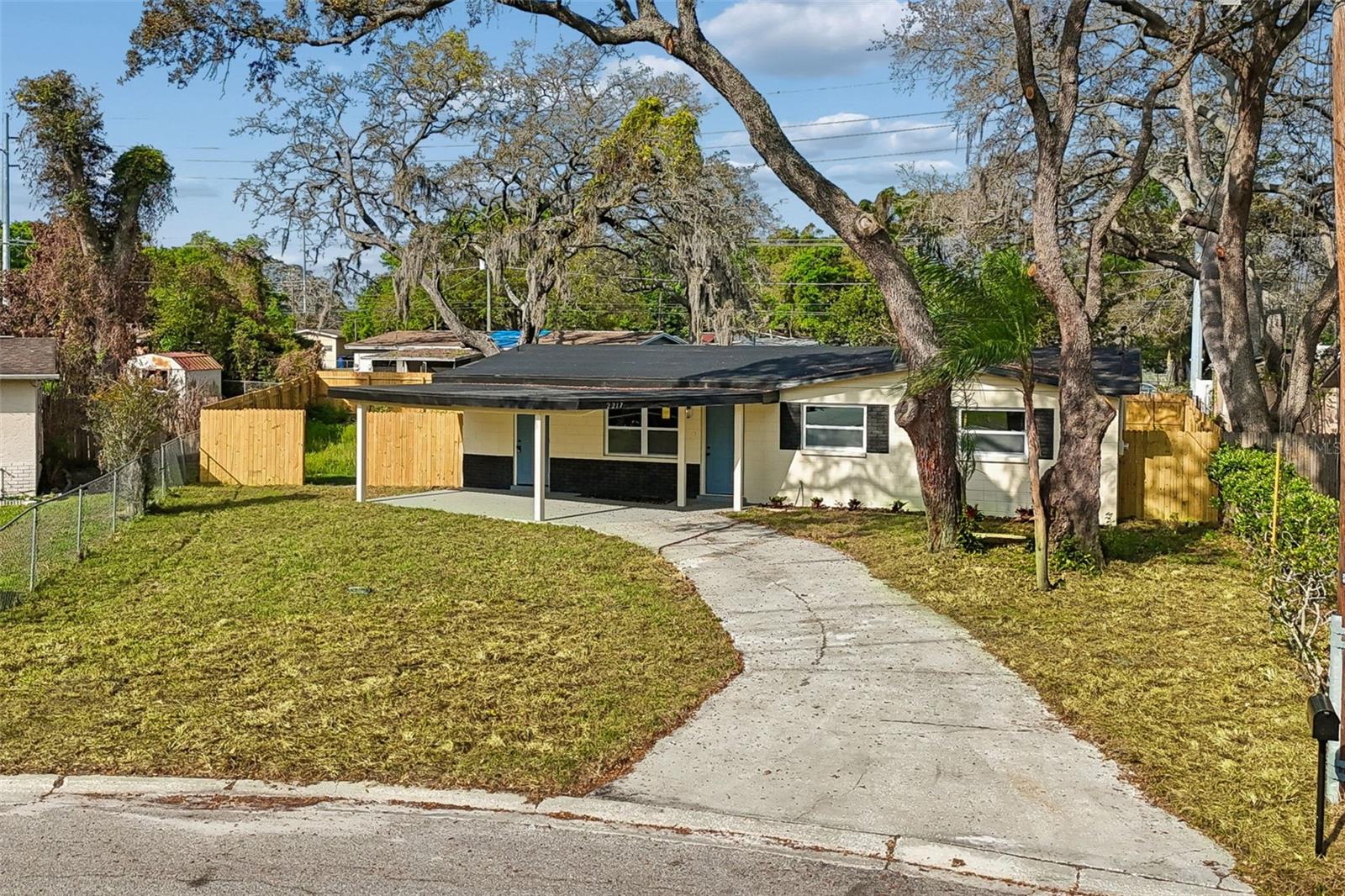 POINSETTIA VILLAGE - Residential