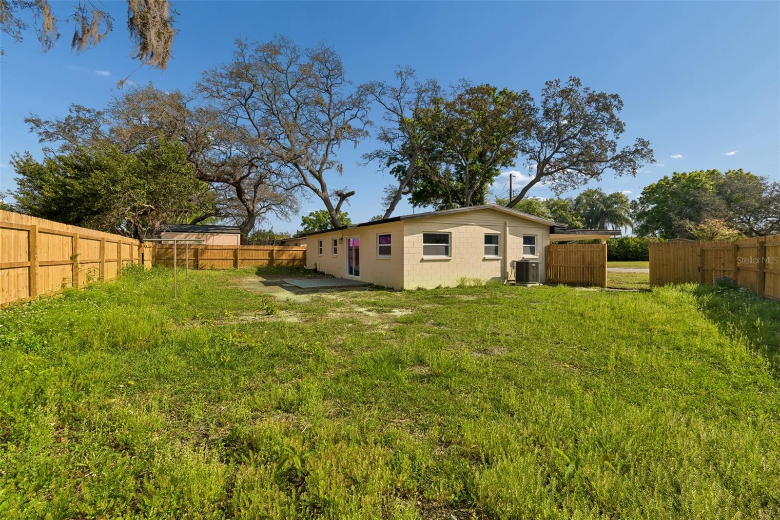 POINSETTIA VILLAGE - Residential