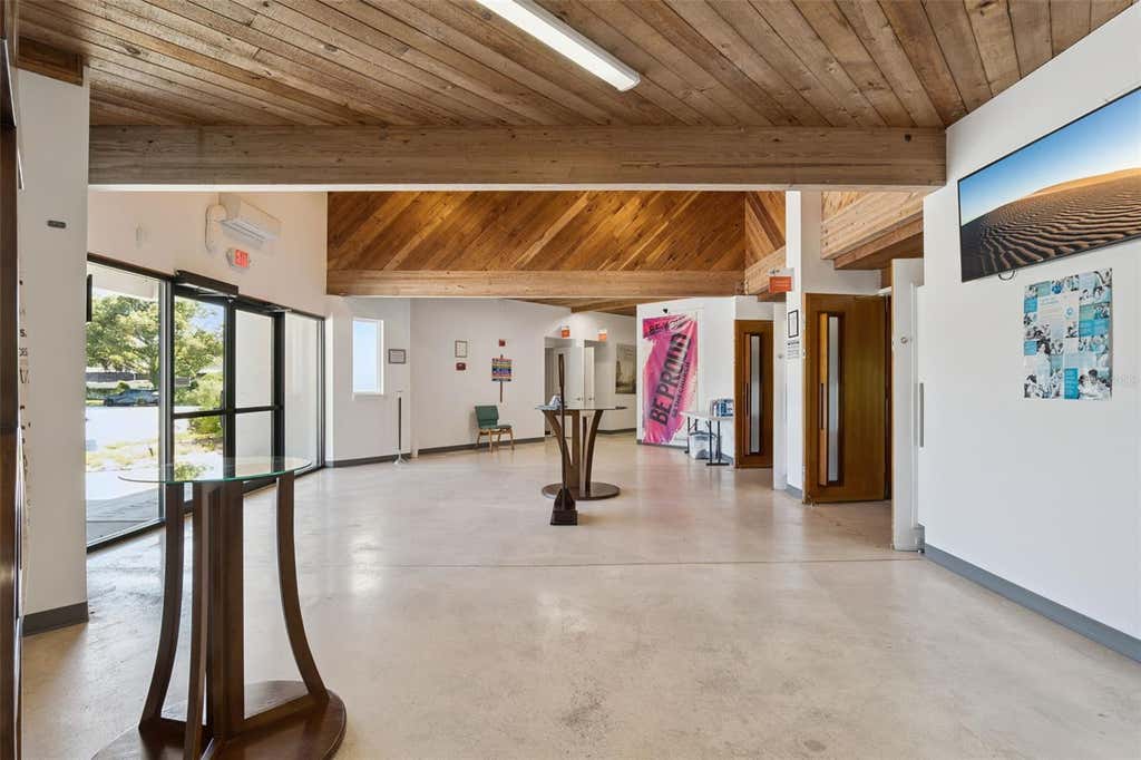 Photo of 9300 University Boulevard, Orlando, FL 32817 (MLS # O6428384)