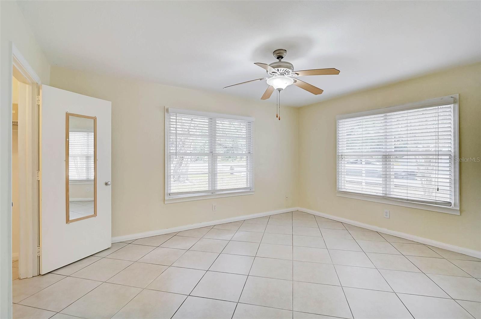 SARASOTA BAY PARK - Residential Lease