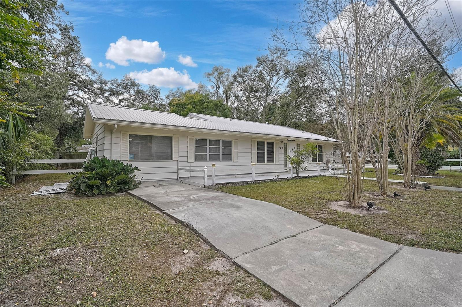 SARASOTA BAY PARK - Residential Lease