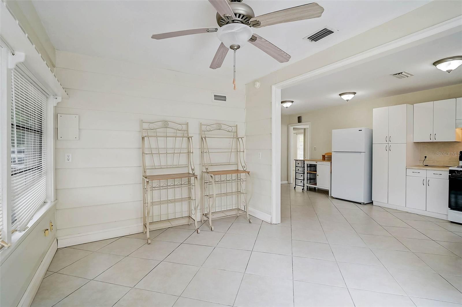 SARASOTA BAY PARK - Residential Lease