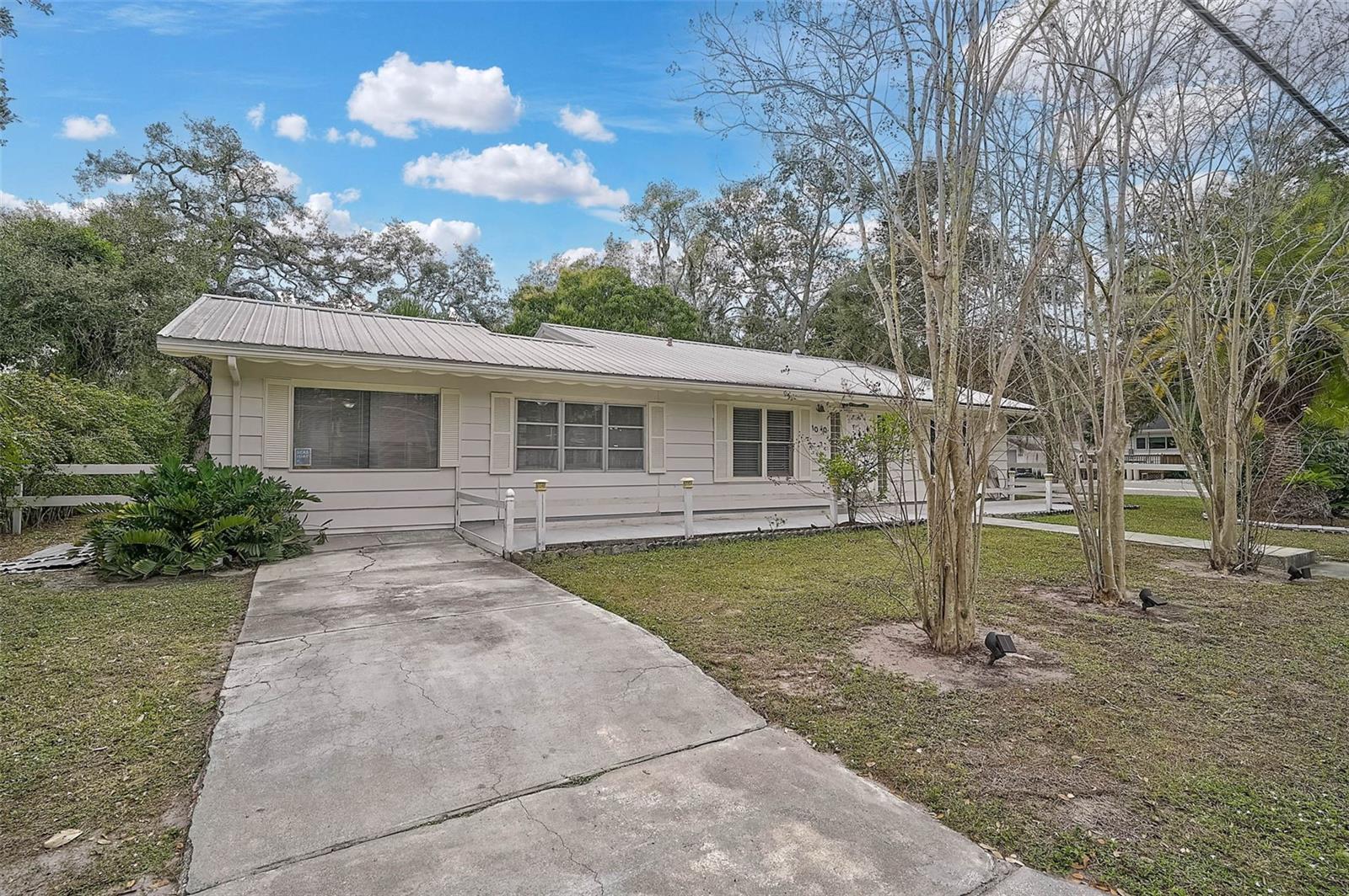 SARASOTA BAY PARK - Residential Lease