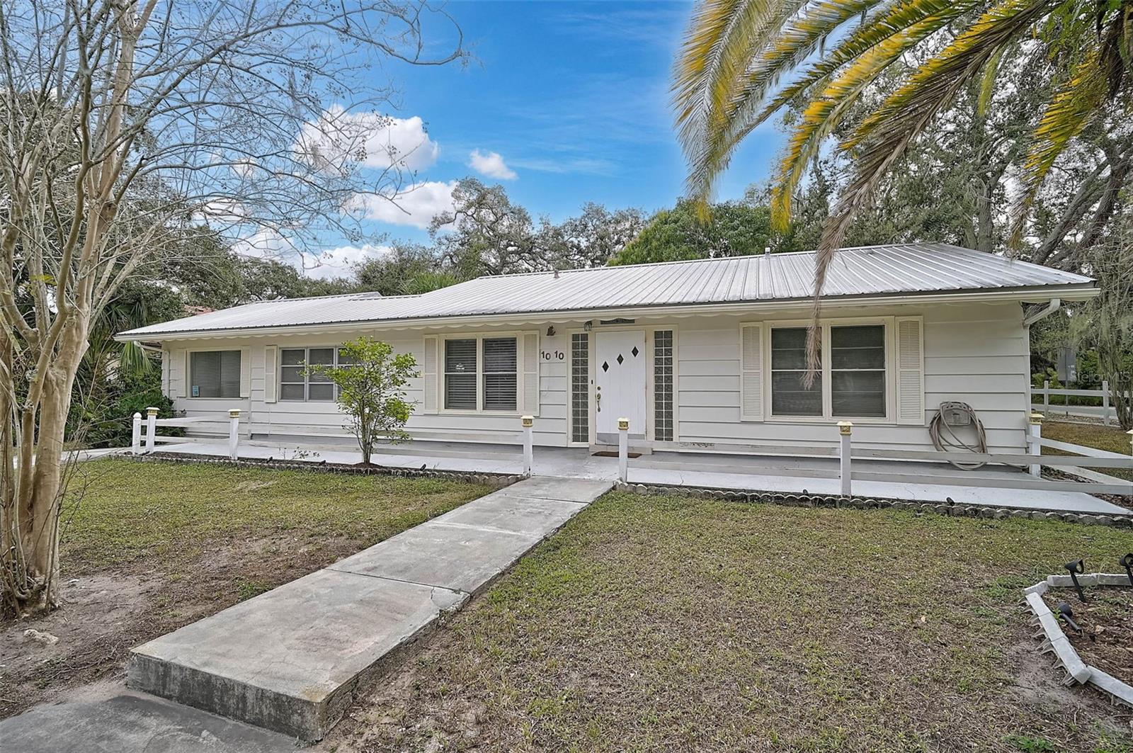 SARASOTA BAY PARK - Residential Lease