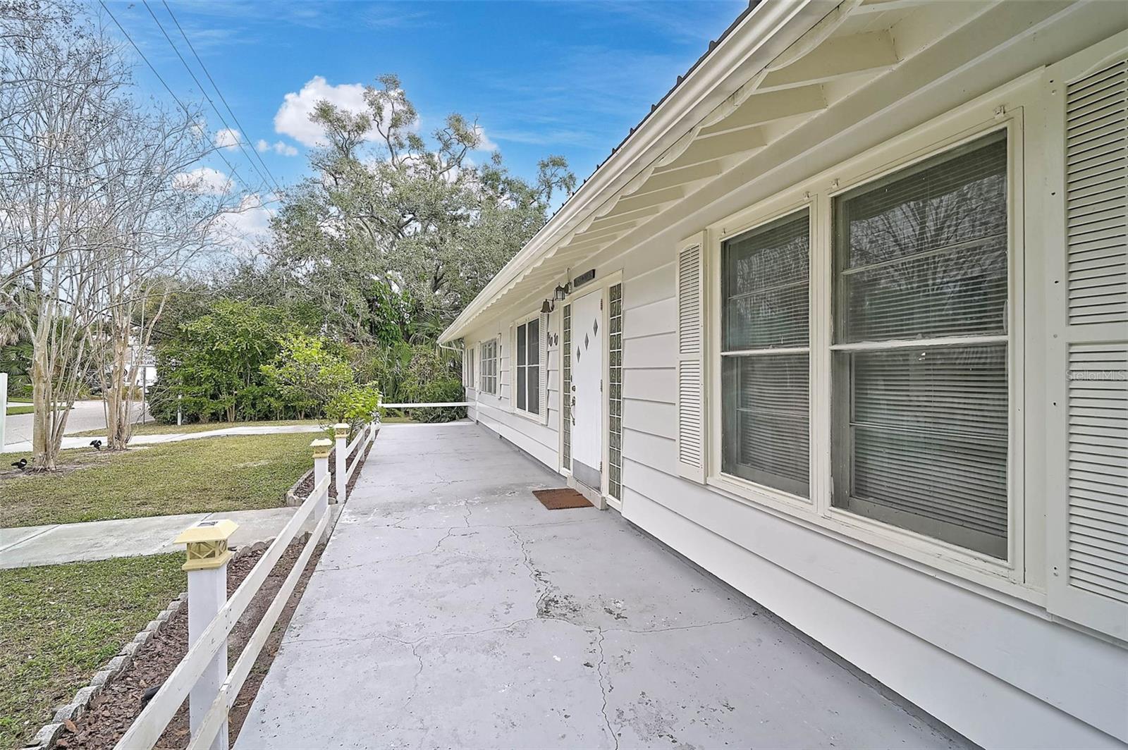 SARASOTA BAY PARK - Residential Lease
