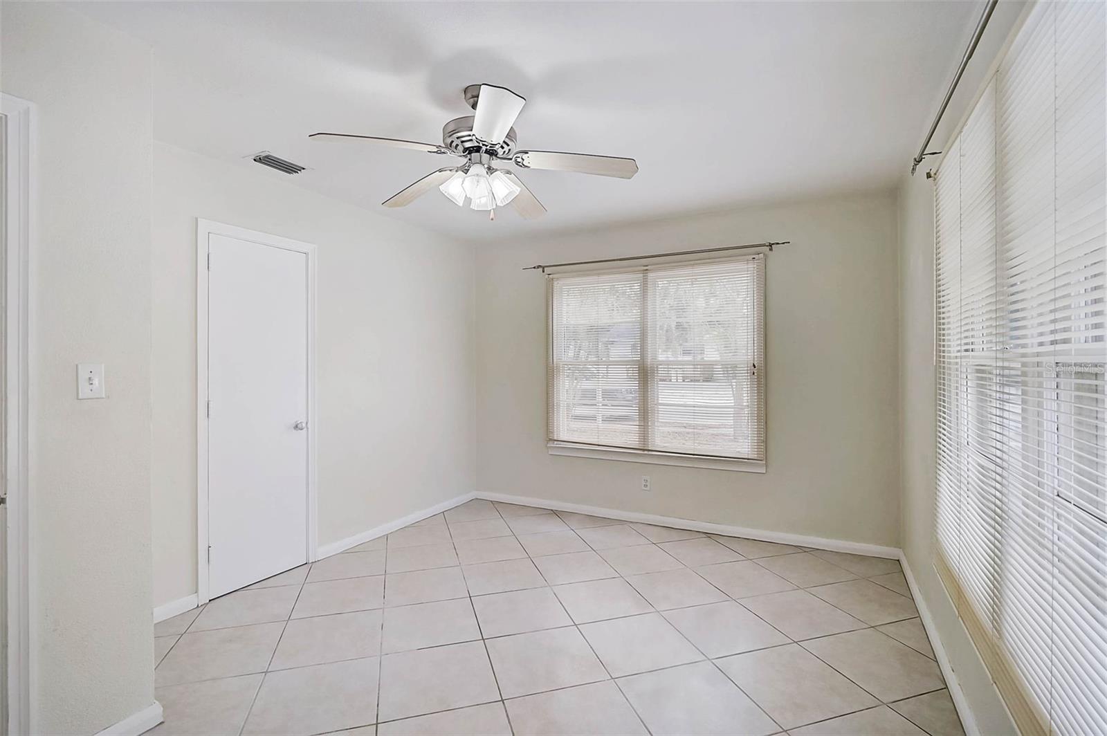 SARASOTA BAY PARK - Residential Lease