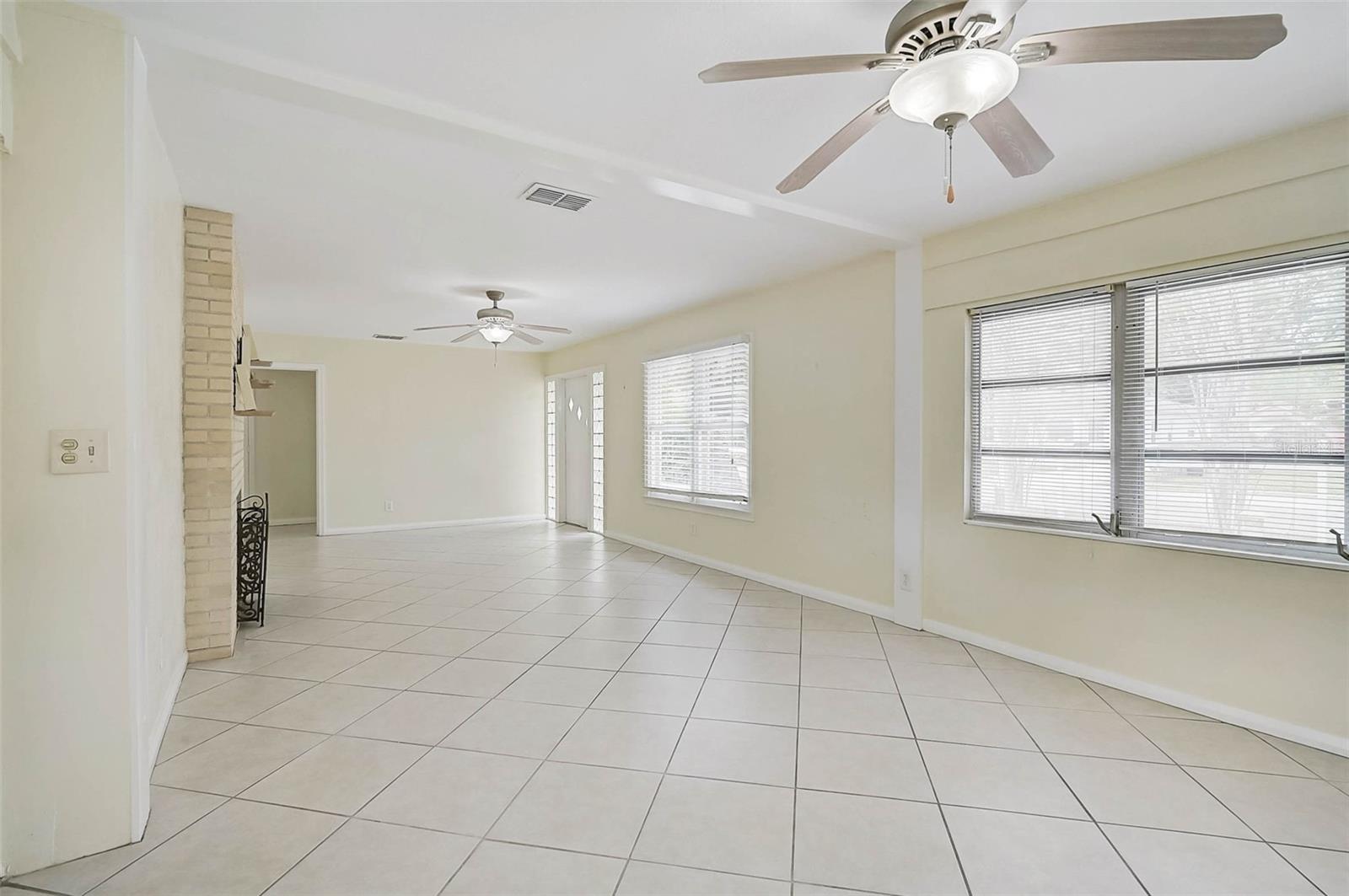 SARASOTA BAY PARK - Residential Lease