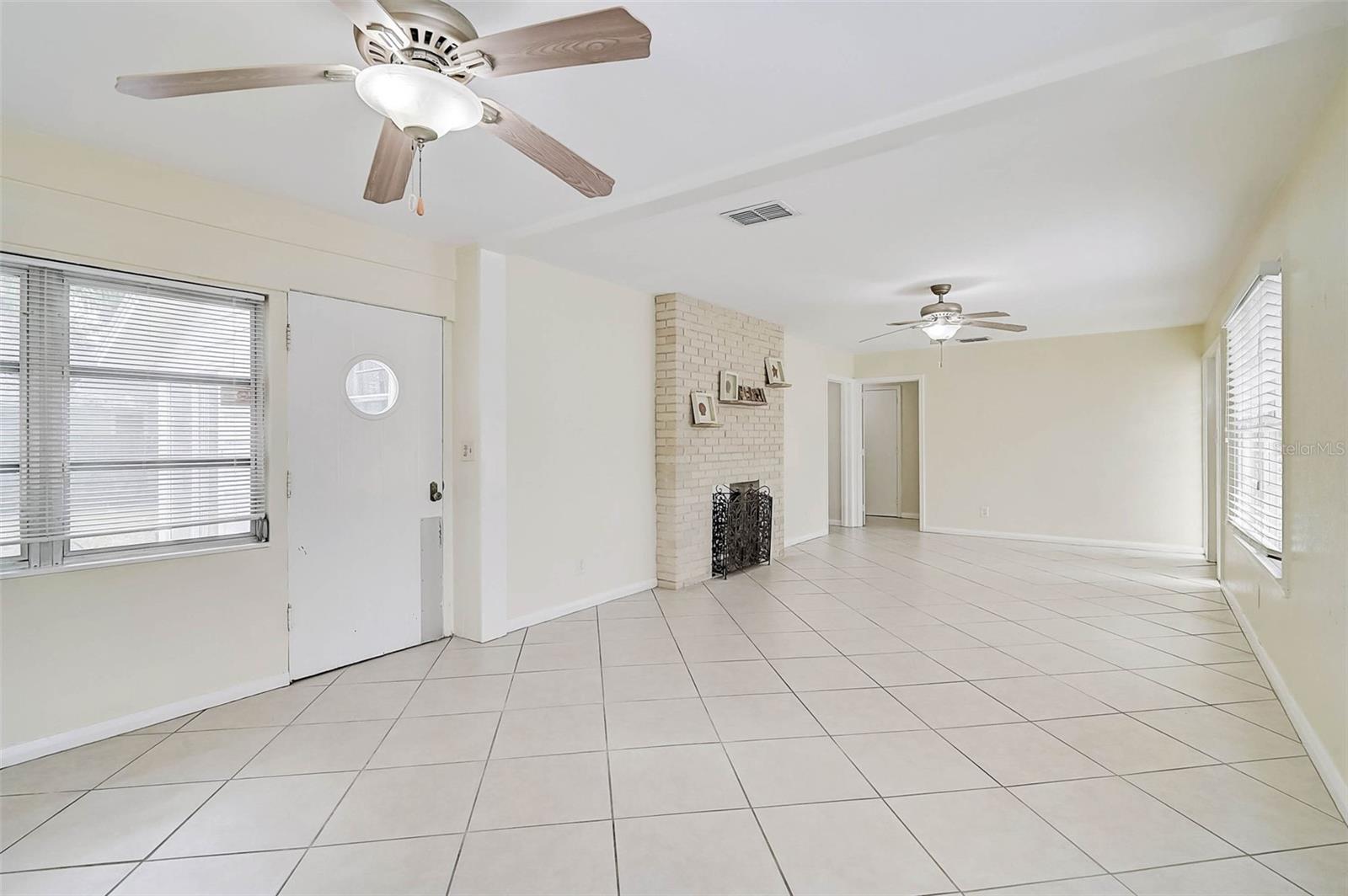 SARASOTA BAY PARK - Residential Lease