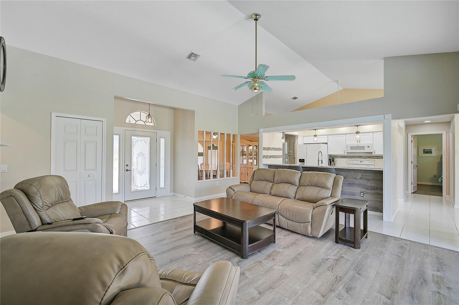 447 ROTONDA CIRCLE
