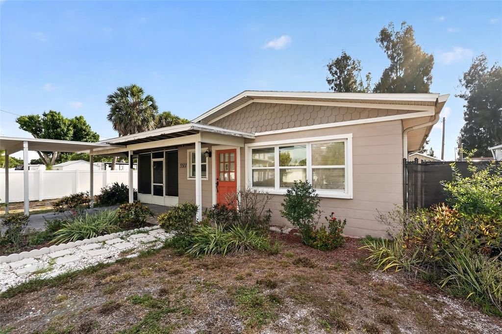 Photo of 5511 3rd Street W, Bradenton, FL 34207 (MLS # A4696759)