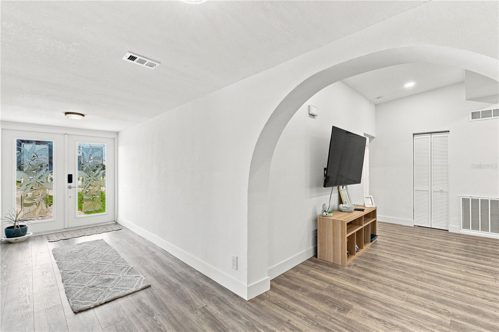 21512 EDGEWATER DRIVE