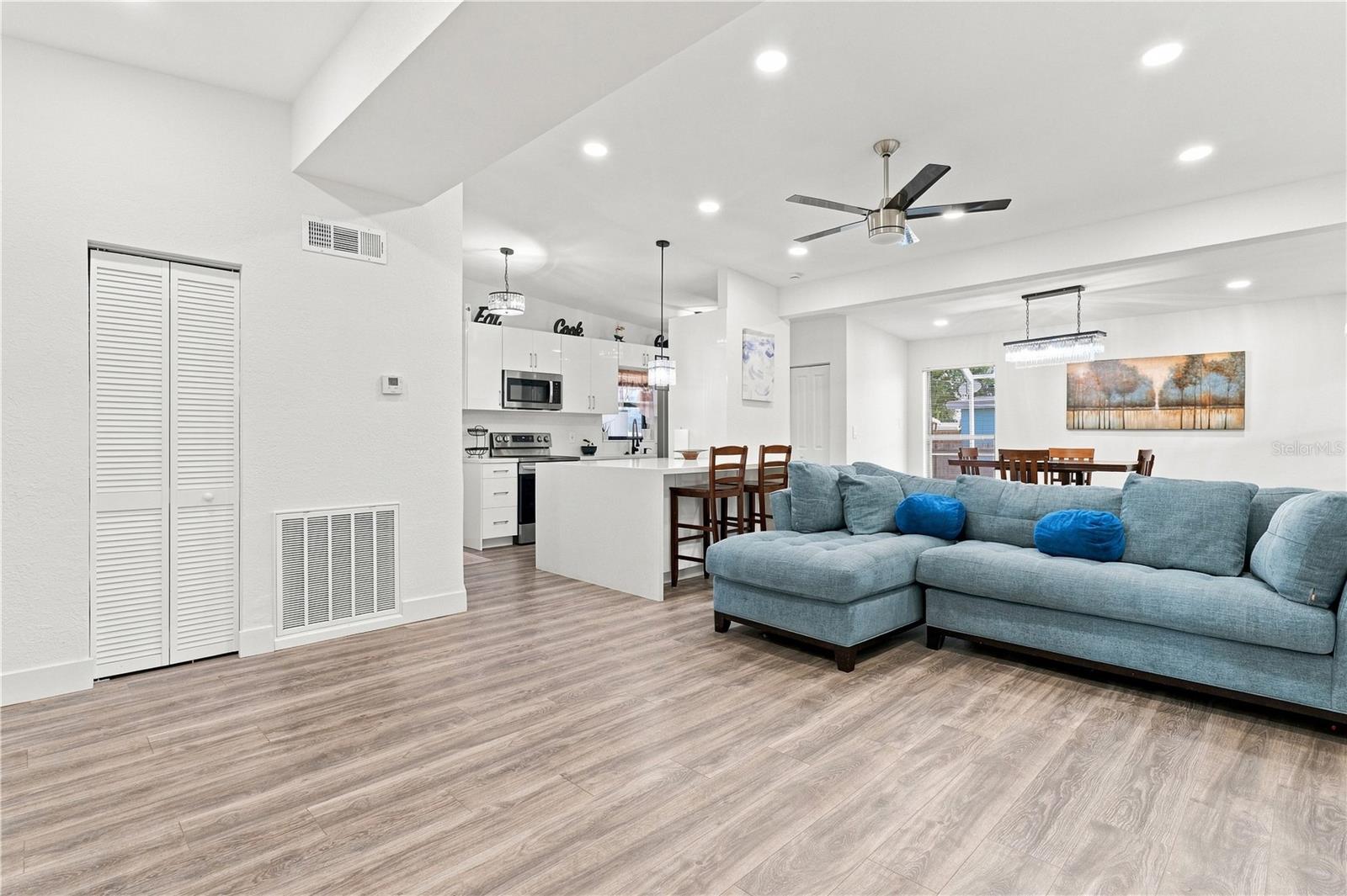 21512 EDGEWATER DRIVE
