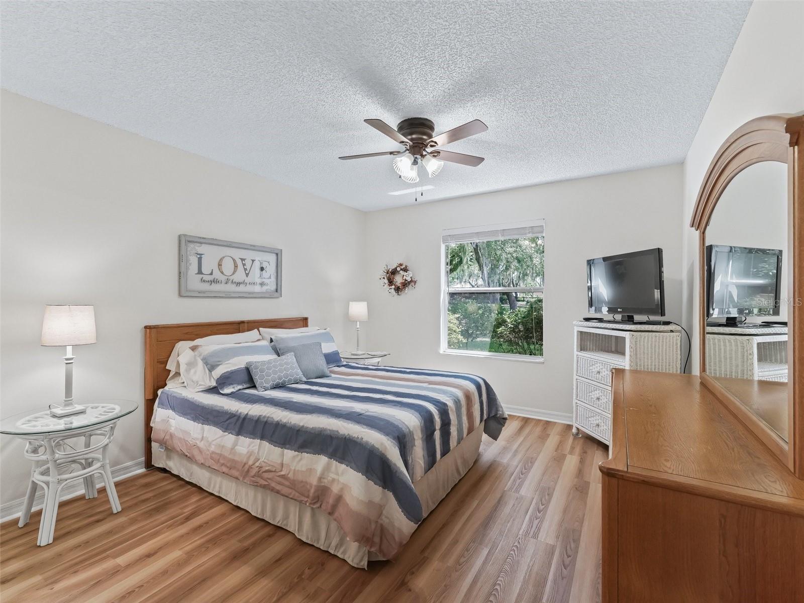 LADY LAKE ORANGE BLOSSOM GARDENS UNIT 21 - Residential