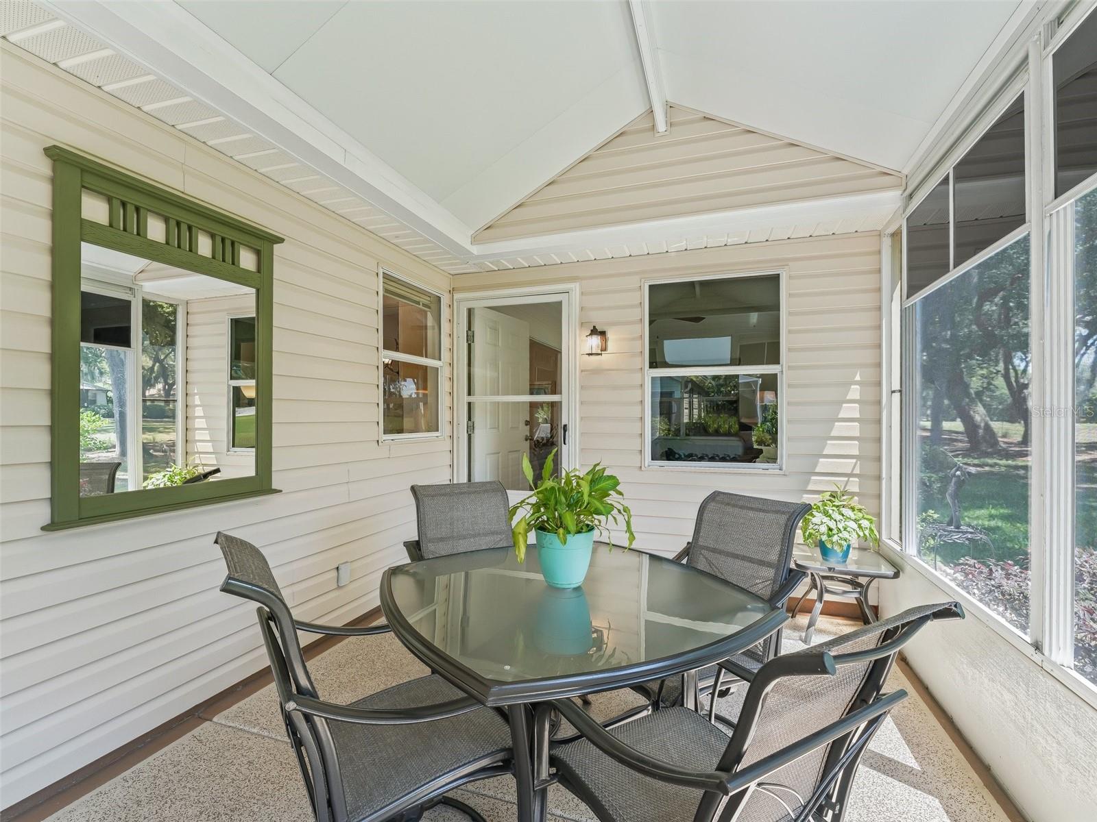 LADY LAKE ORANGE BLOSSOM GARDENS UNIT 21 - Residential