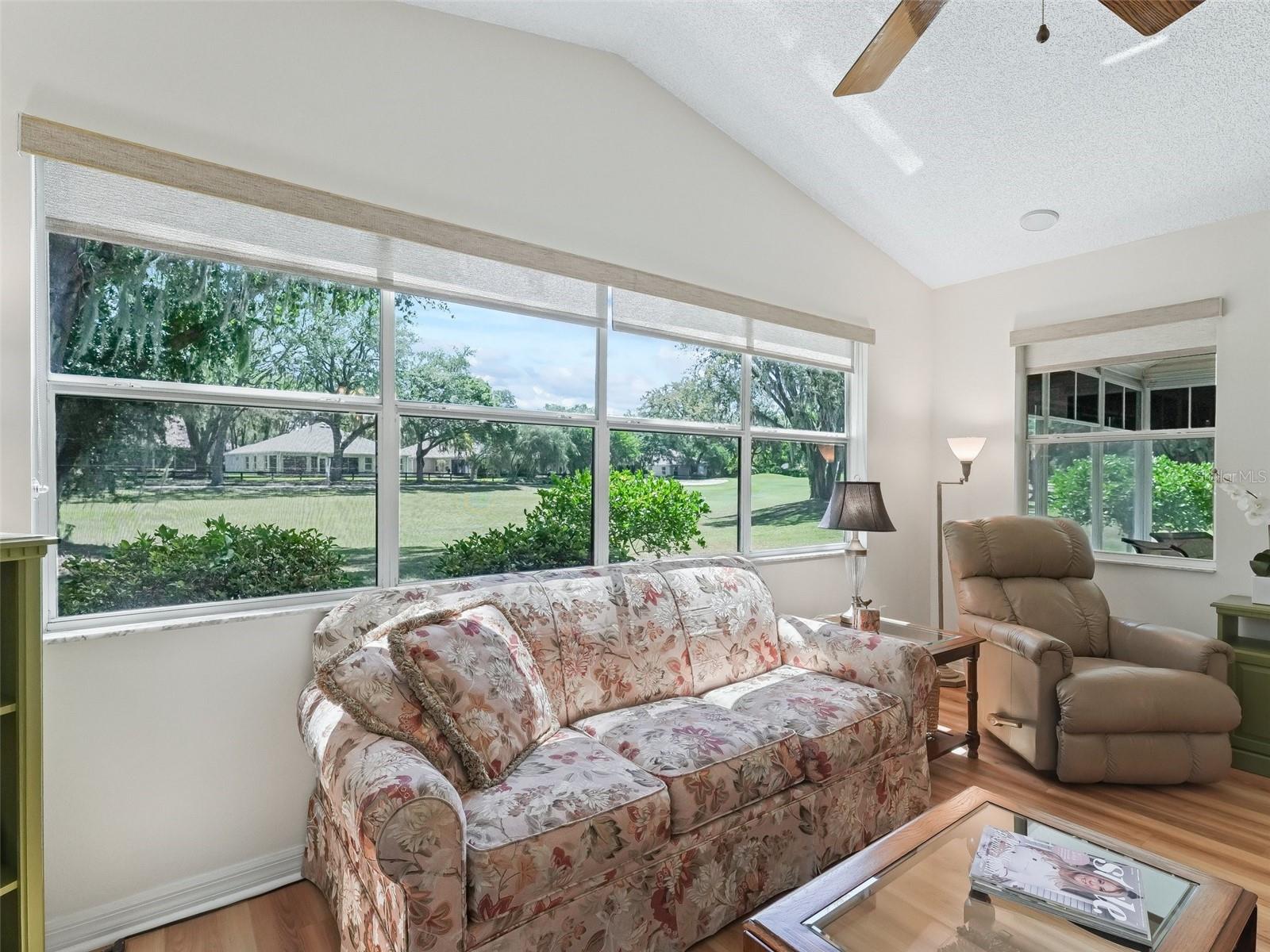 LADY LAKE ORANGE BLOSSOM GARDENS UNIT 21 - Residential