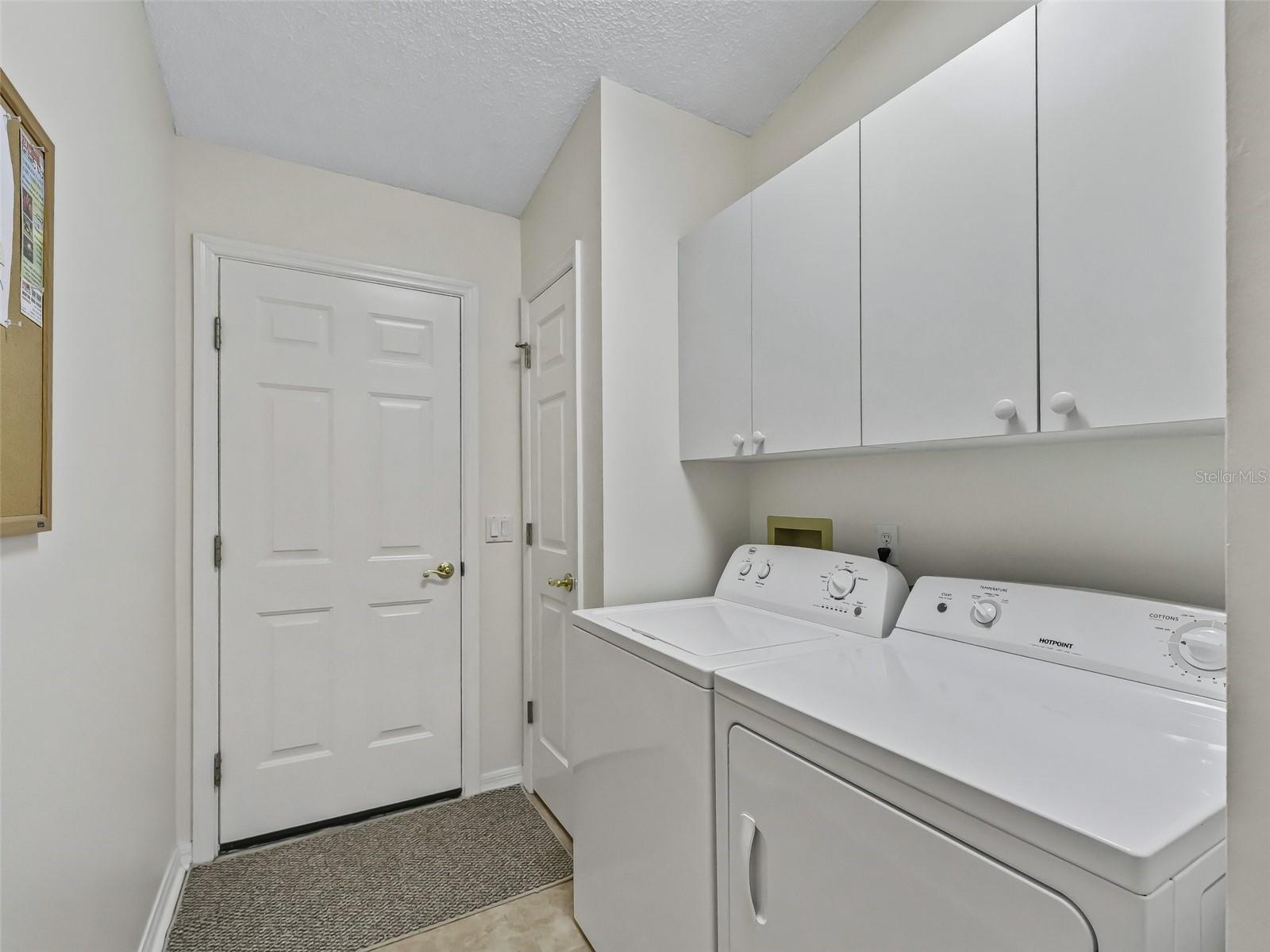 LADY LAKE ORANGE BLOSSOM GARDENS UNIT 21 - Residential