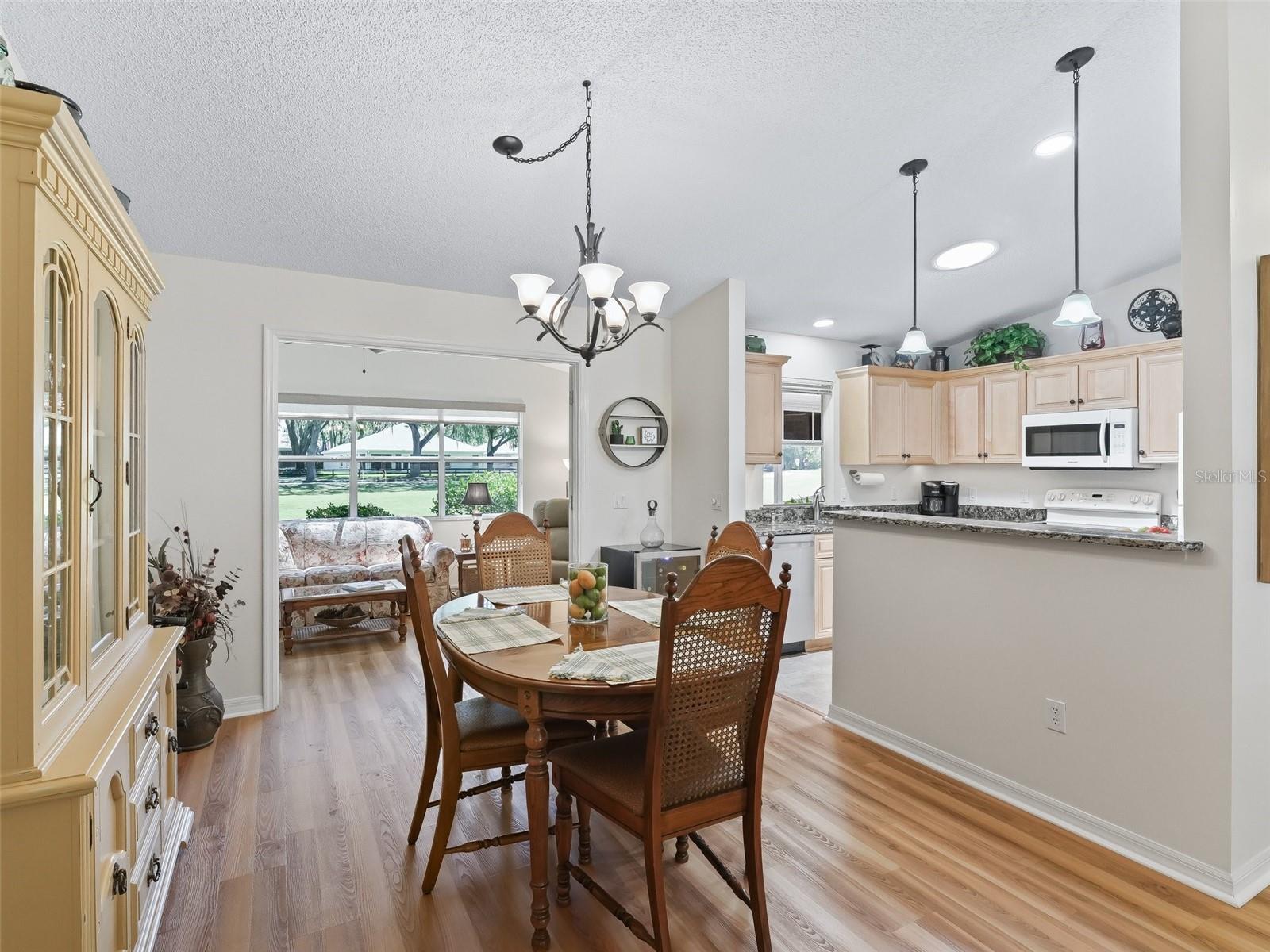 LADY LAKE ORANGE BLOSSOM GARDENS UNIT 21 - Residential