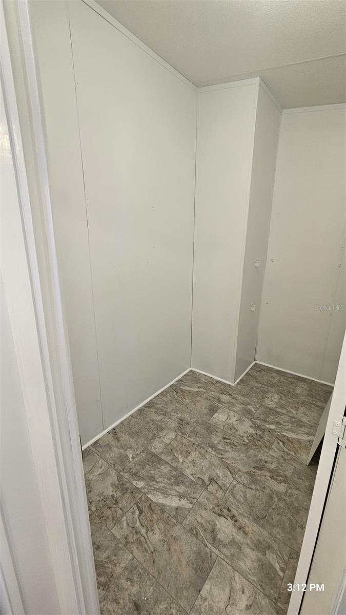 ZEPHYRHILLS COLONY CO - Residential Lease