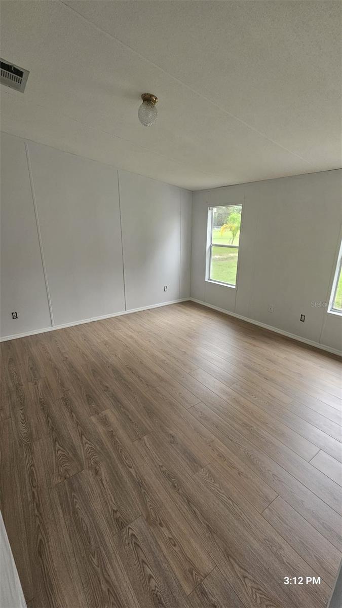 ZEPHYRHILLS COLONY CO - Residential Lease