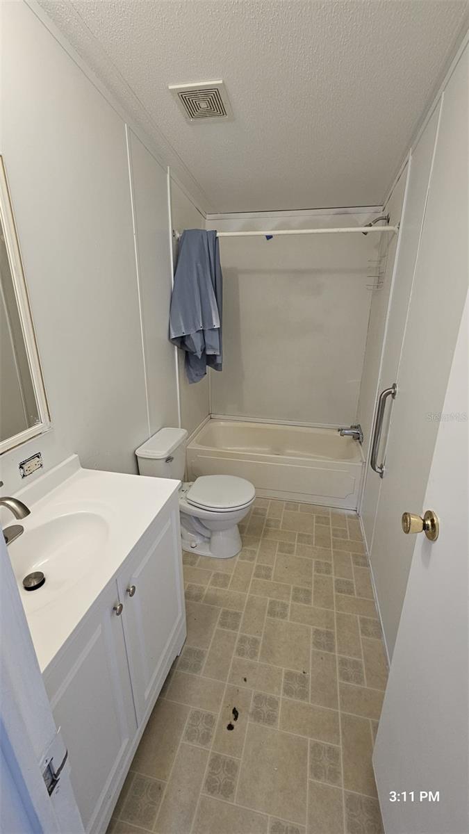 ZEPHYRHILLS COLONY CO - Residential Lease