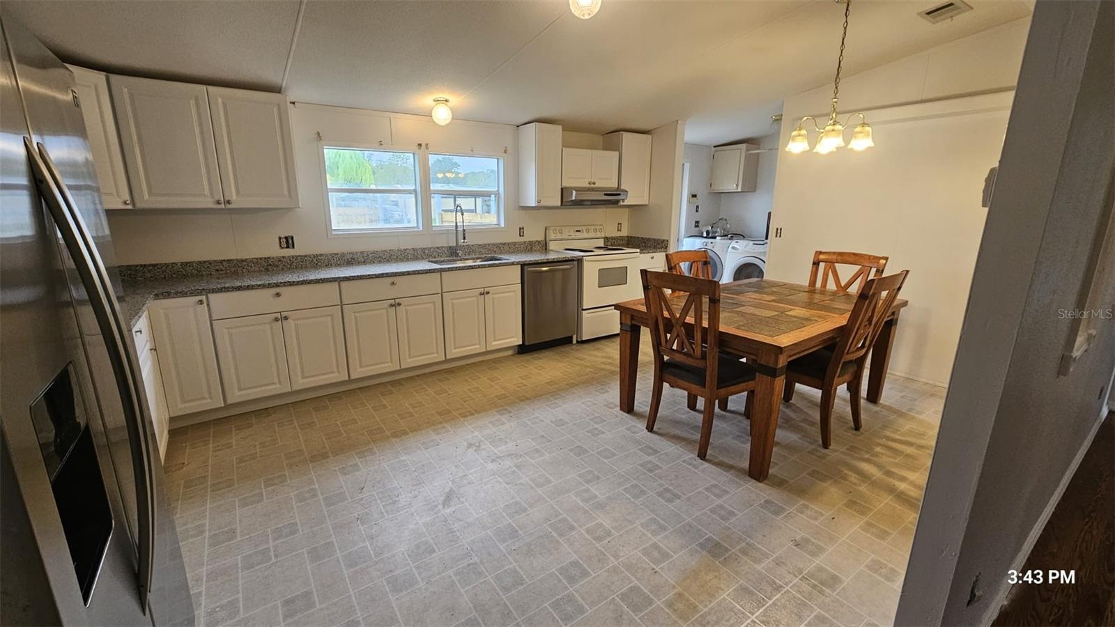 ZEPHYRHILLS COLONY CO - Residential Lease