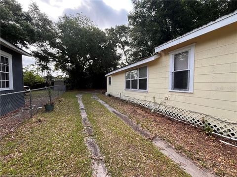 Duplex in ORLANDO FL 1409 WESTMORELAND DRIVE 14.jpg