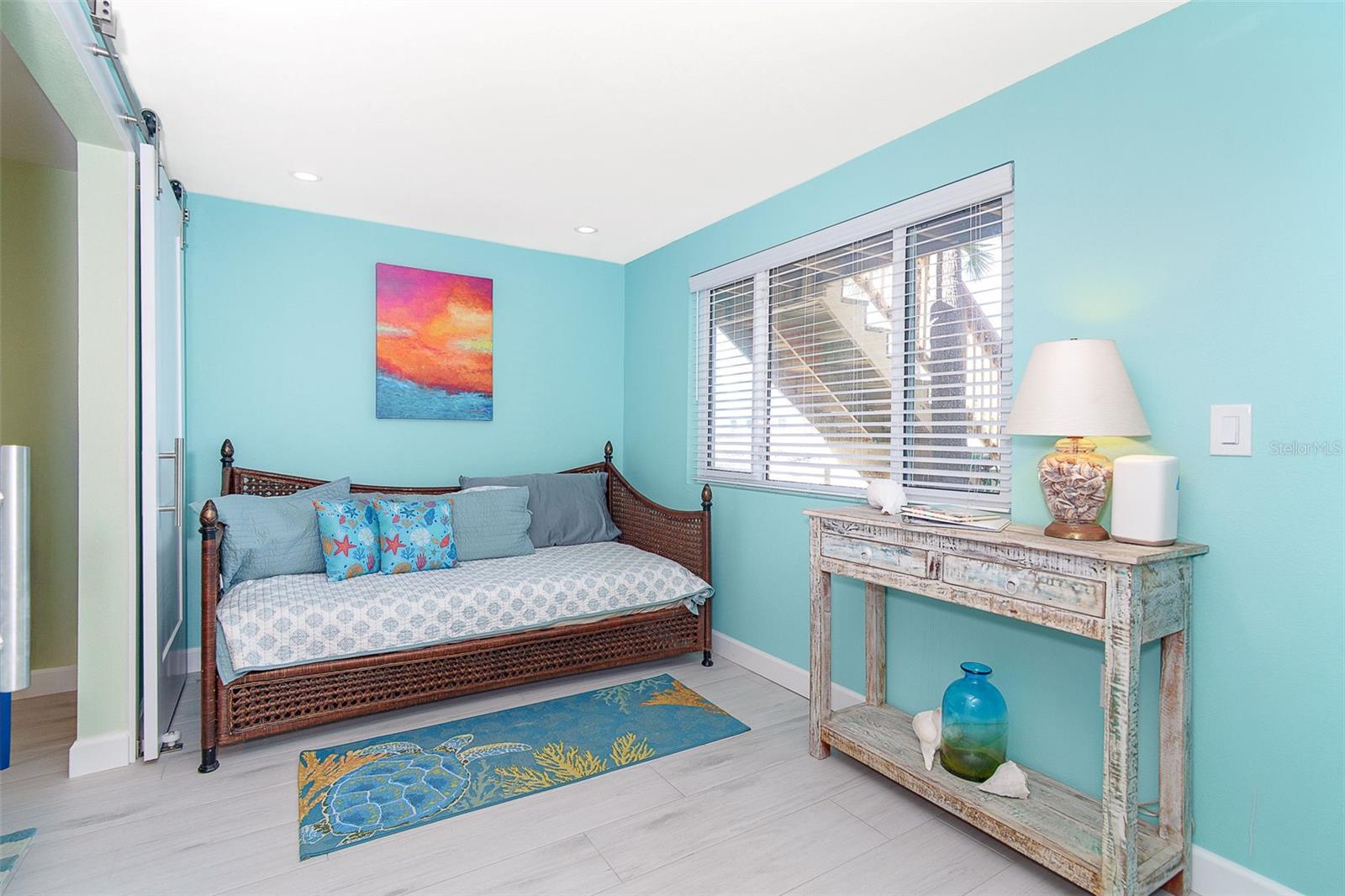 ADMIRALTY VILLAS - Residential