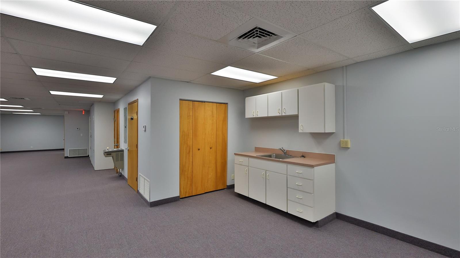 AIRPORT BUS PARK PH 01 - Commercial Sale