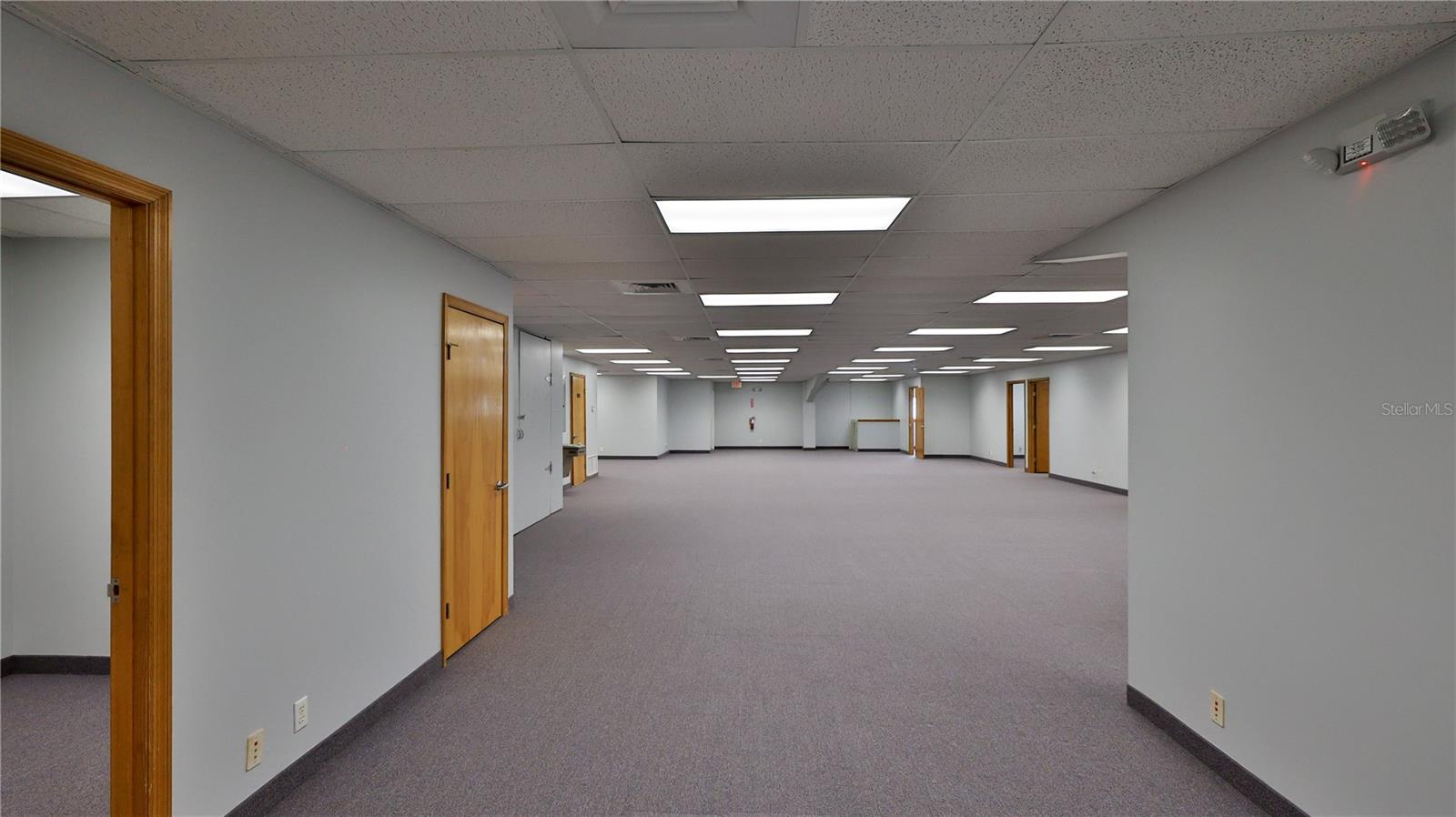 AIRPORT BUS PARK PH 01 - Commercial Sale