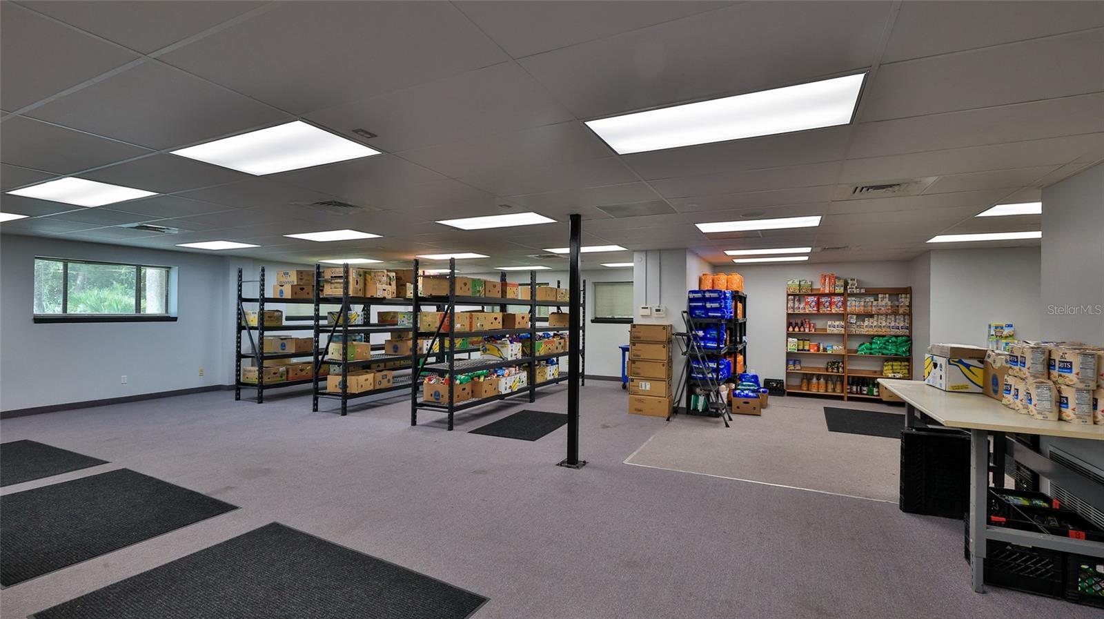 AIRPORT BUS PARK PH 01 - Commercial Sale