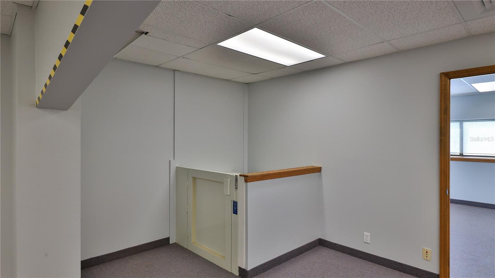 AIRPORT BUS PARK PH 01 - Commercial Sale