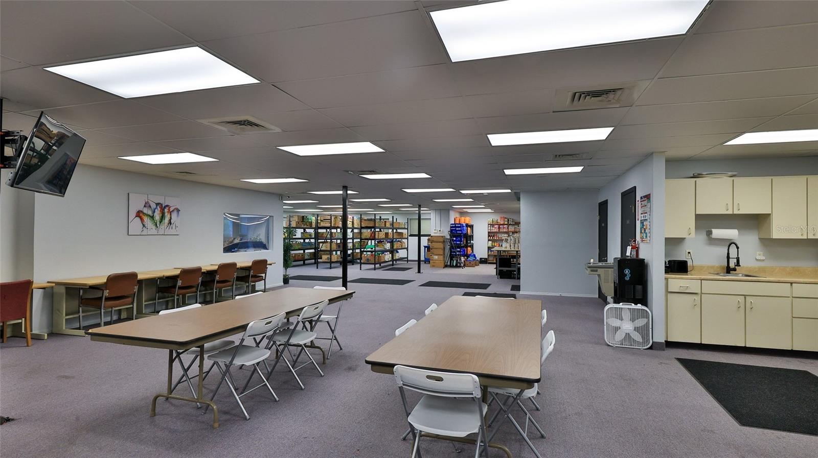 AIRPORT BUS PARK PH 01 - Commercial Sale