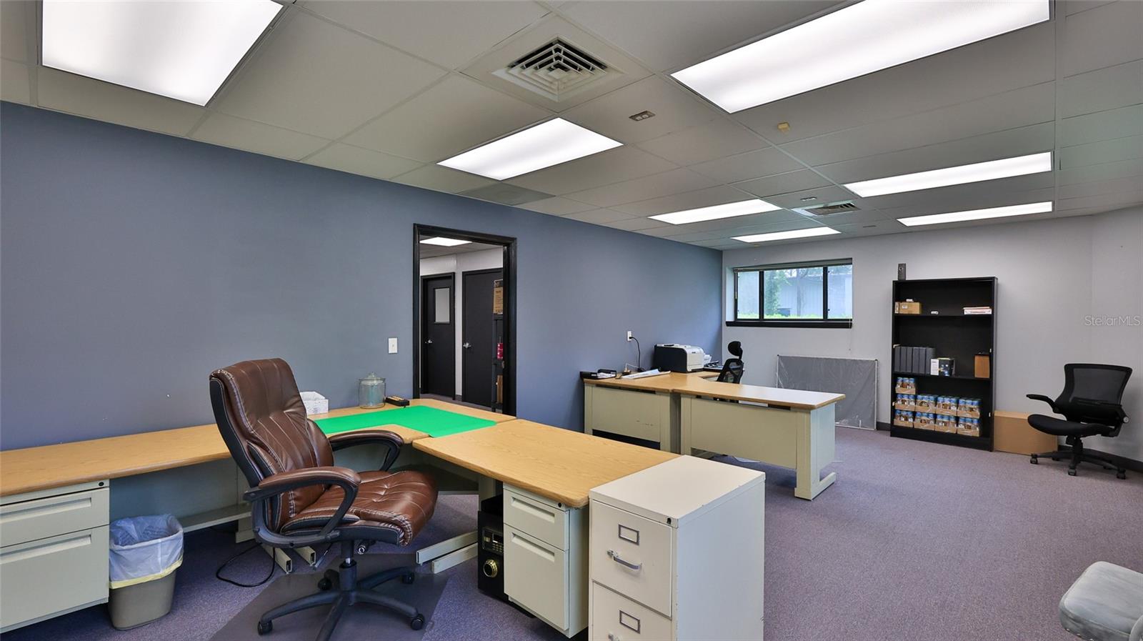 AIRPORT BUS PARK PH 01 - Commercial Sale