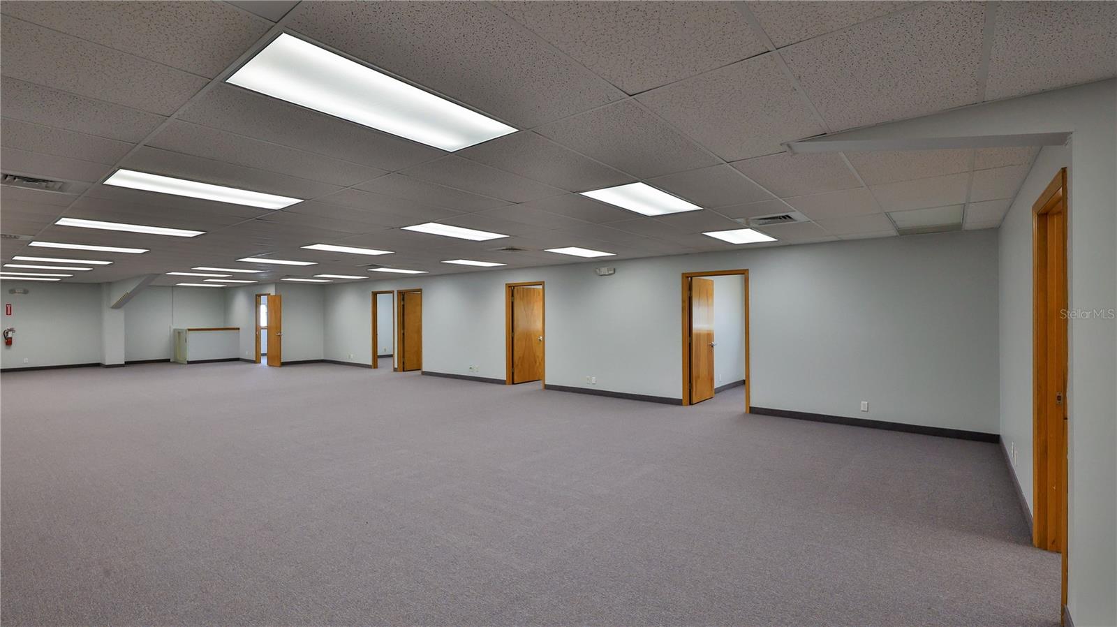 AIRPORT BUS PARK PH 01 - Commercial Sale