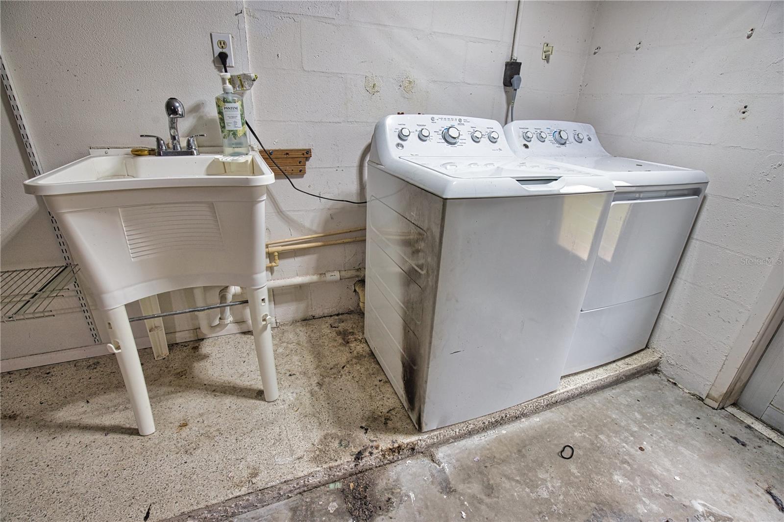 VENICE GARDENS - Residential