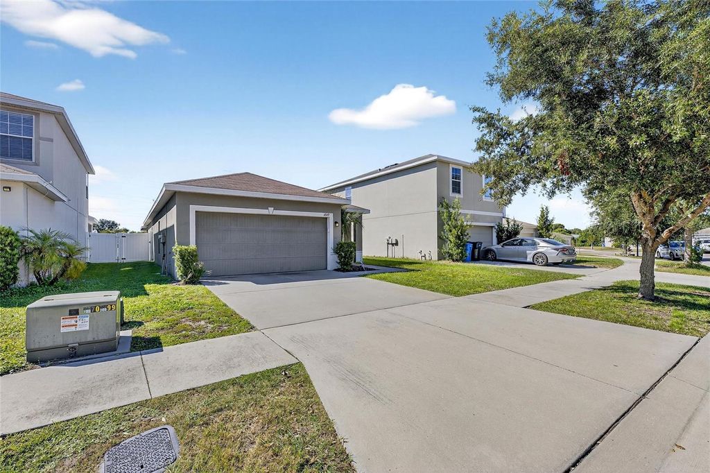 Photo of 11919 Grand Kempston Drive, Gibsonton, FL 33534 (MLS # TB8437764)