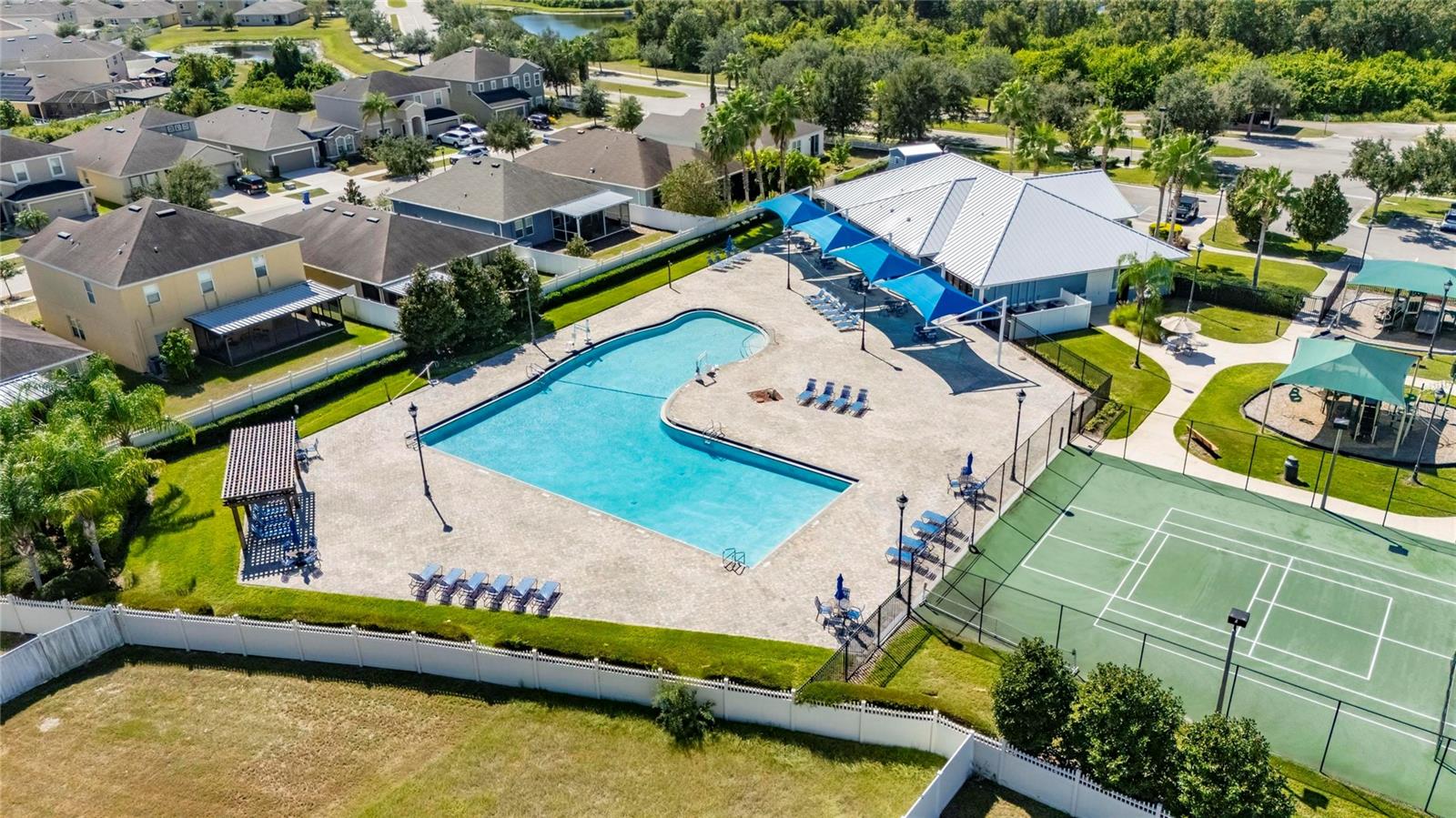 CARRIAGE PTE SOUTH PH 2C 2 - Residential