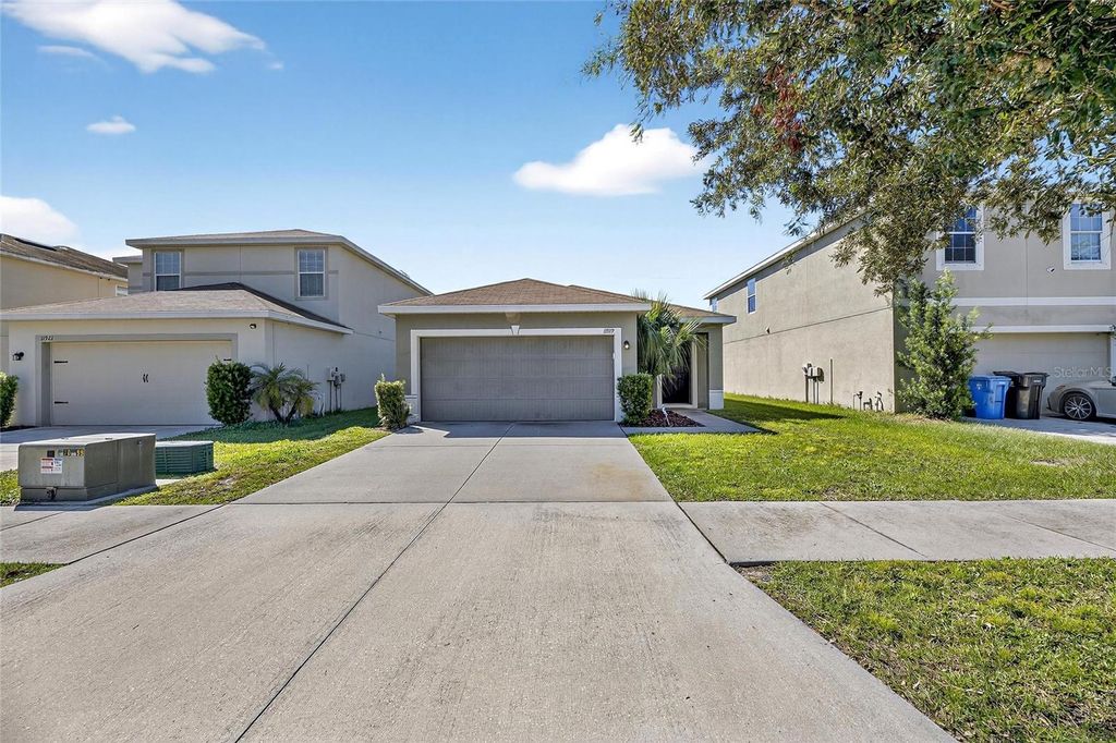 Photo of 11919 Grand Kempston Drive, Gibsonton, FL 33534 (MLS # TB8437764)