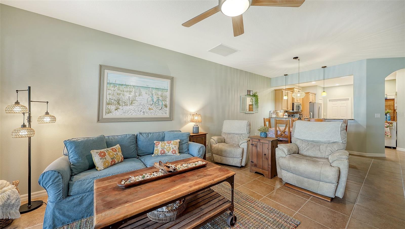 VENETIAN FALLS - Residential