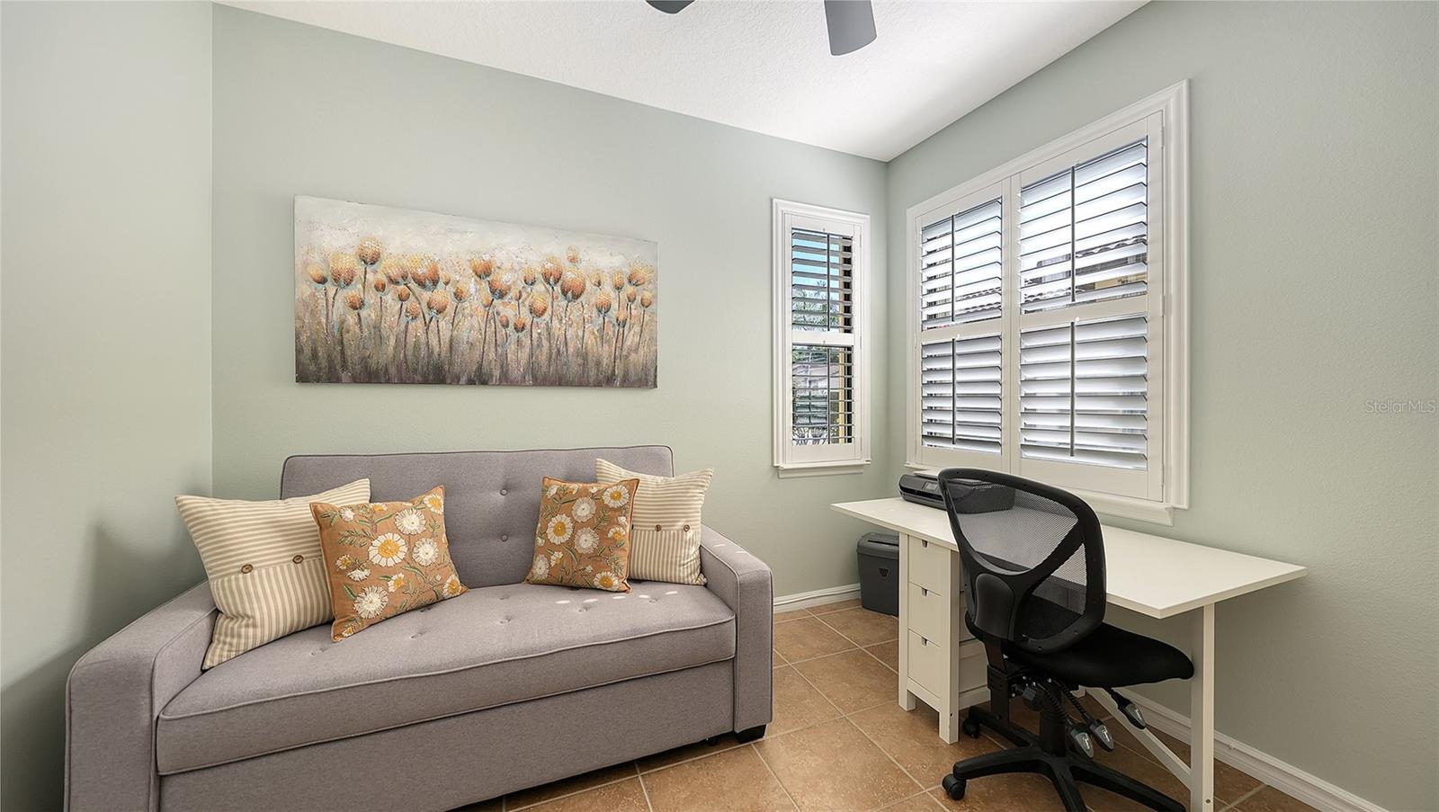 VENETIAN FALLS - Residential