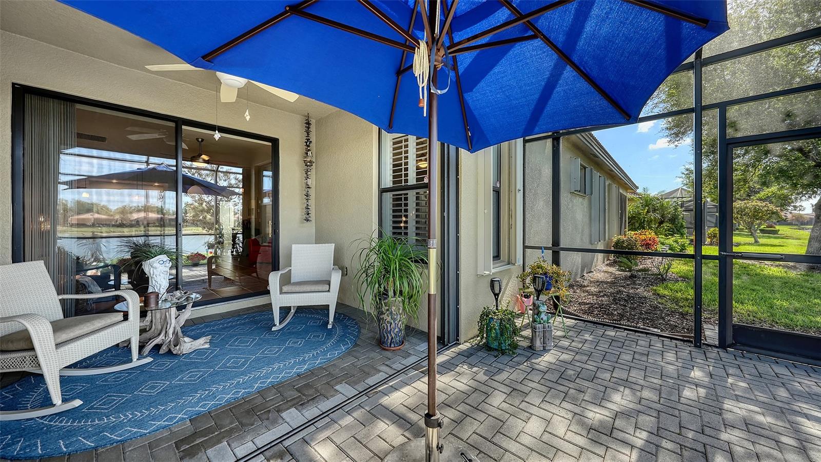 VENETIAN FALLS - Residential