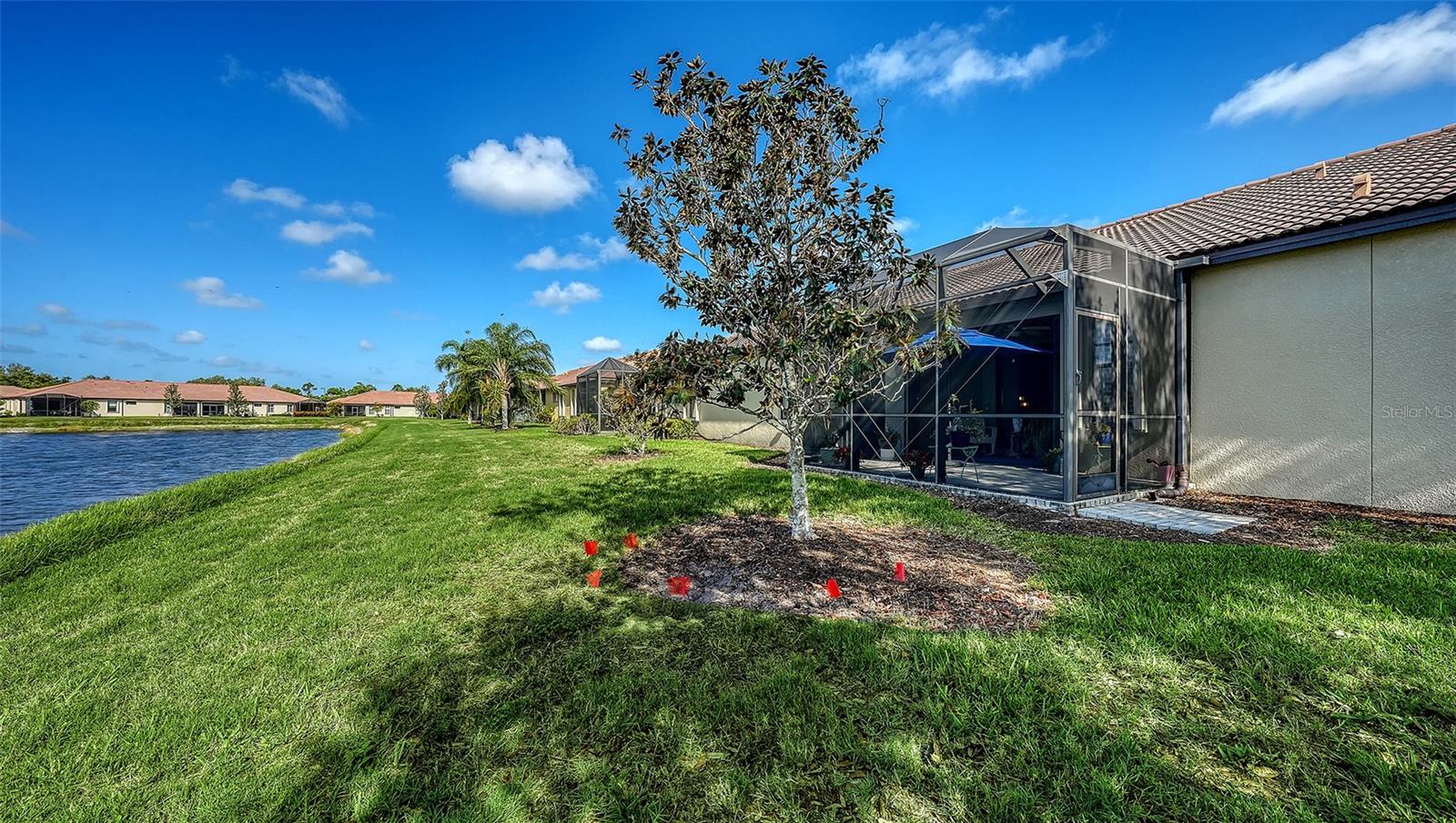 VENETIAN FALLS - Residential